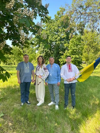 Де б ти не був, що б не робив – з самого ранку одягни вишиванку! Борівщина долучилася до всеукраїнського флешмобу