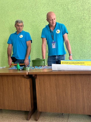 Борівчан навчали правилам мінної безпеки