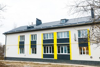 У Дергачах – на завершальному етапі роботи в багатоквартирних будинках, які постраждали від ворожих обстрілів