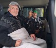 Евакуація з Борівської громади триває: літнє подружжя вдалося вивезти до безпечнішого місця, далі від лінії фронту